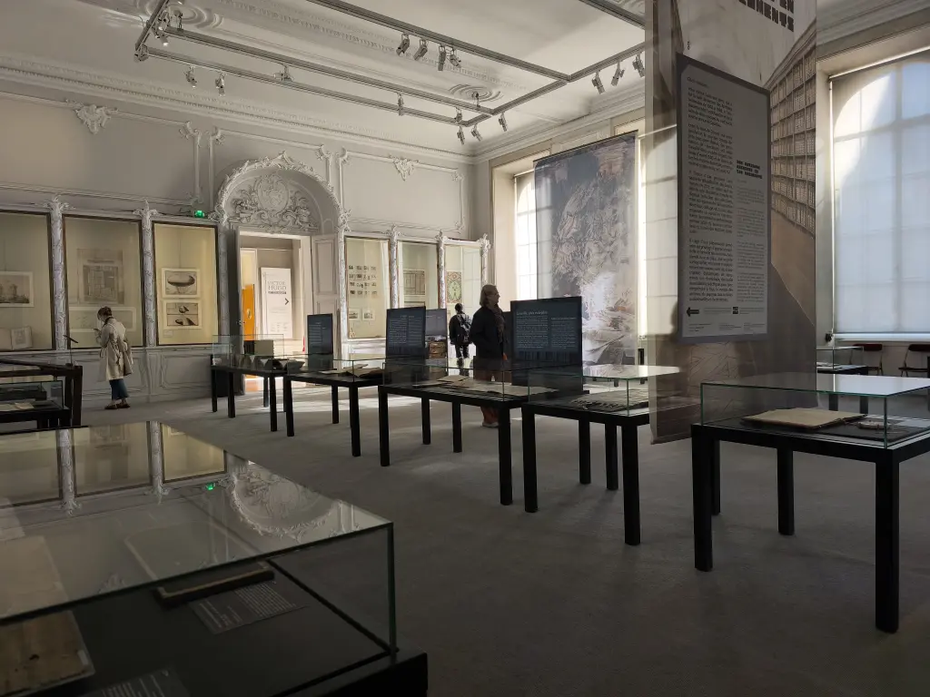 ParisArchive04.webp