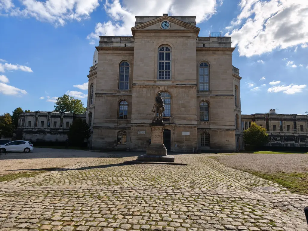 ParisAstronomy04.webp