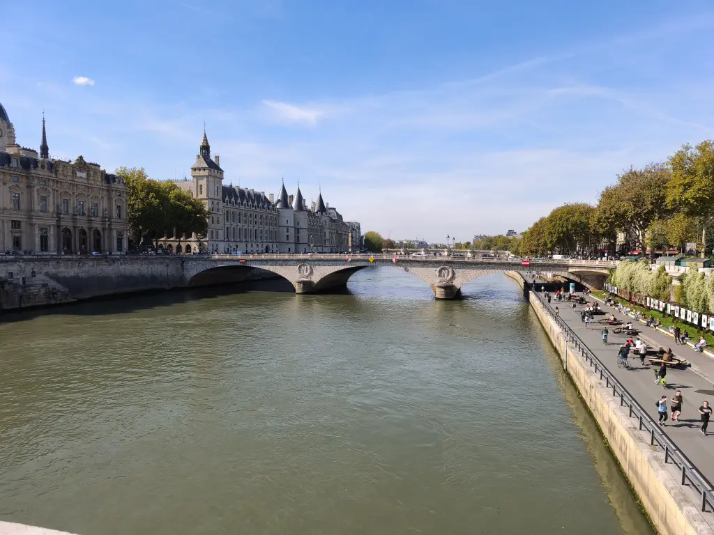 ParisNotreDame03.webp